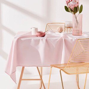 Ubrus na stůl v růžové barvě bez motivu 140 x 300 cm