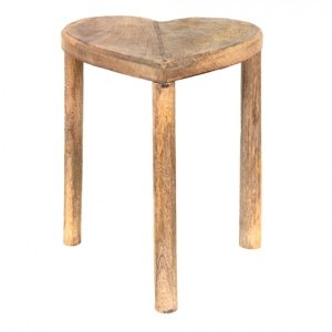 Příruční dřevěný dekorační stolek ve tvaru srdce Heartimé – 30x26x33 cm